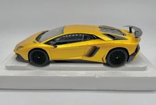 1:18 AUTOart Lamborghini Aventador SV LP750-4 Yellow Giallo 74558 - RARE
