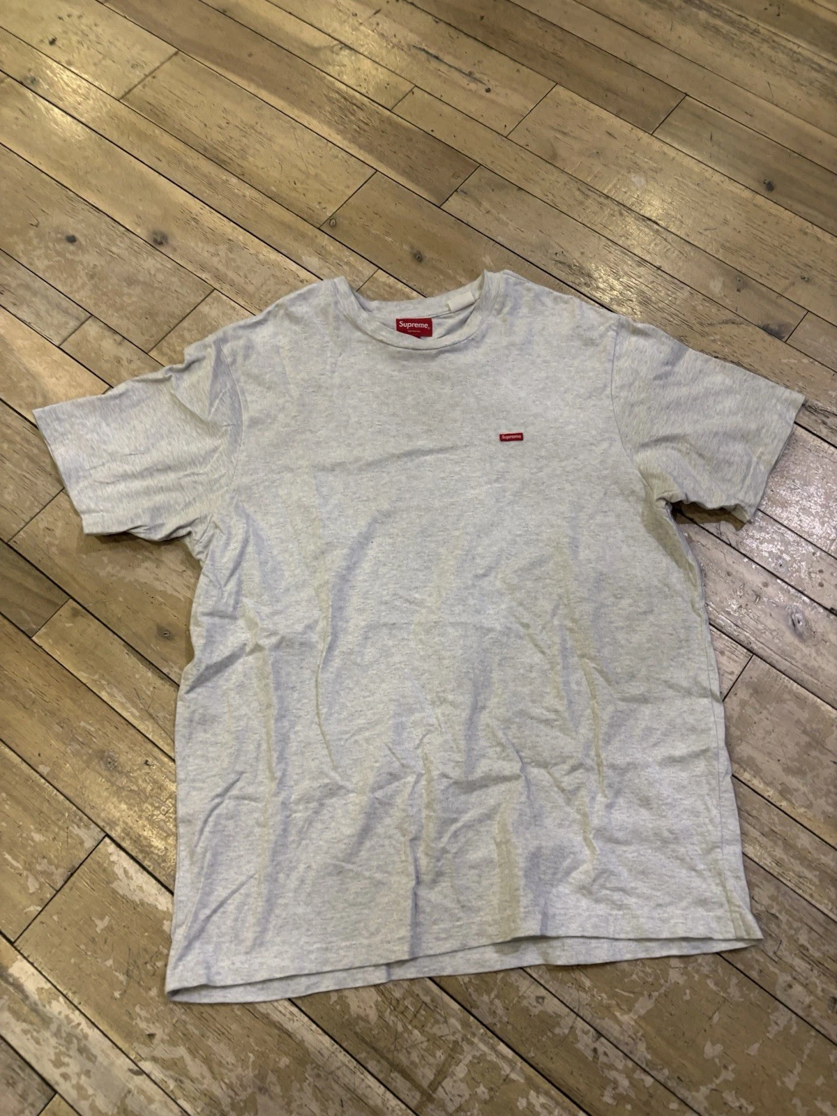 Taille L   Tee shirt Supreme New York petite boîte logo gris bruyère