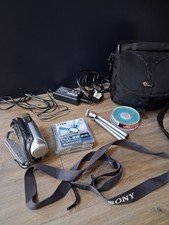 Sony DCR-DVD92E PAL Mini DVD Handycam Camcorder Bundle Needs Battery