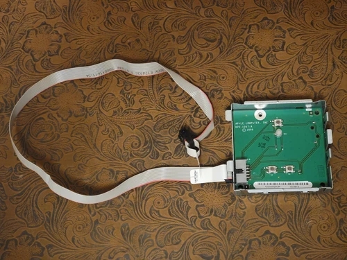 Apple PowerMac G4 Power Switch Board Bracket 820-1067-A - W/ CABLE 590-2248 ∔