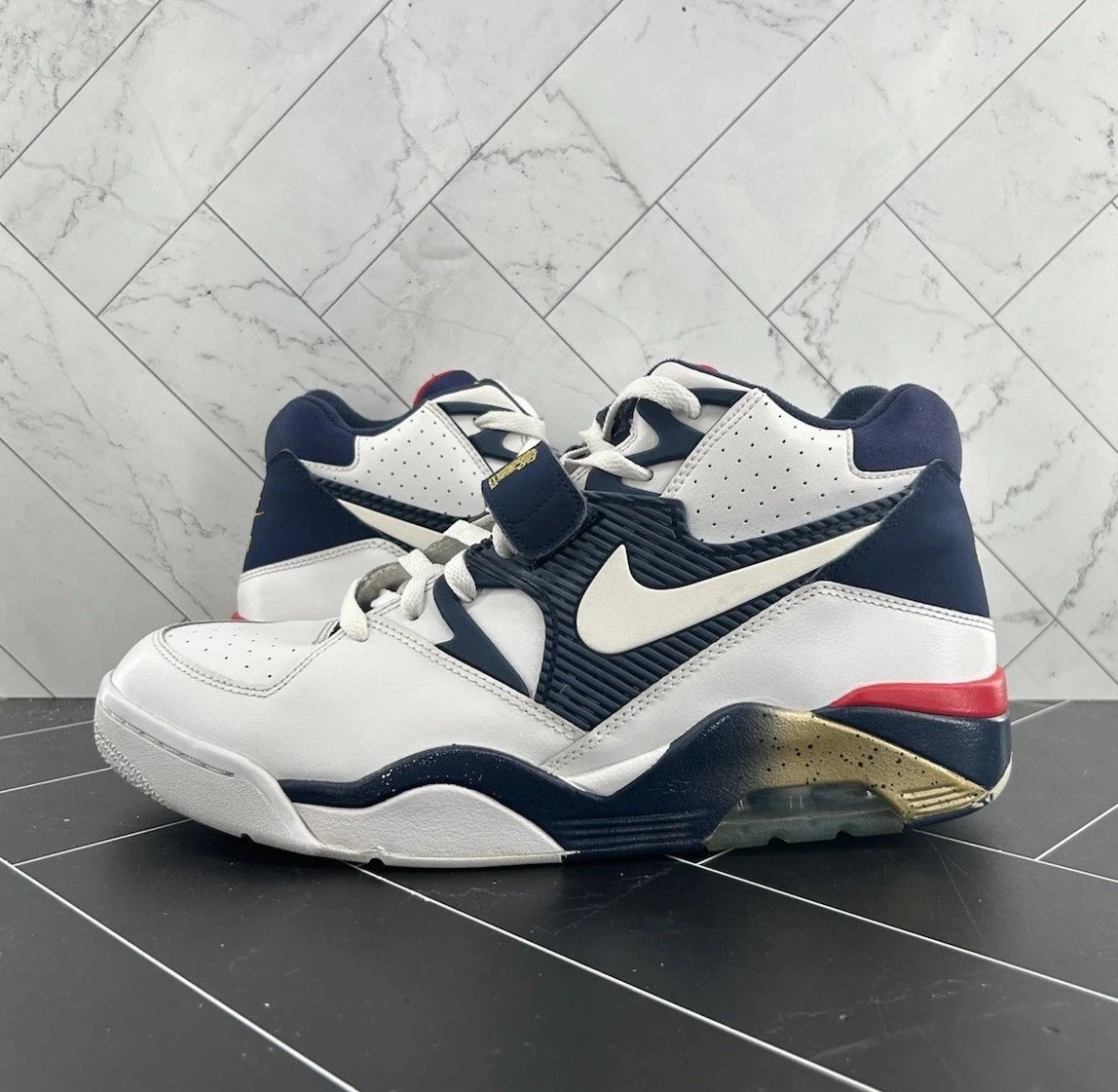 Preços baixos em Nike Air Force 180 Olympic | eBay