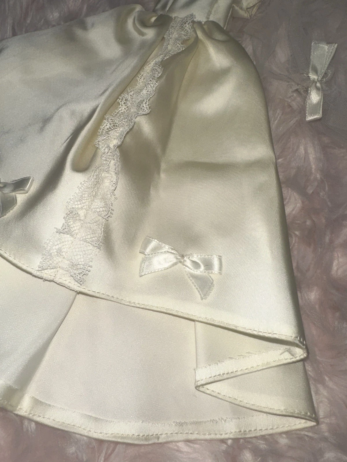 OFF WHITE Vintage Barbie bambola vestito clone bianco sporco abito da sposa e velo senza bambola