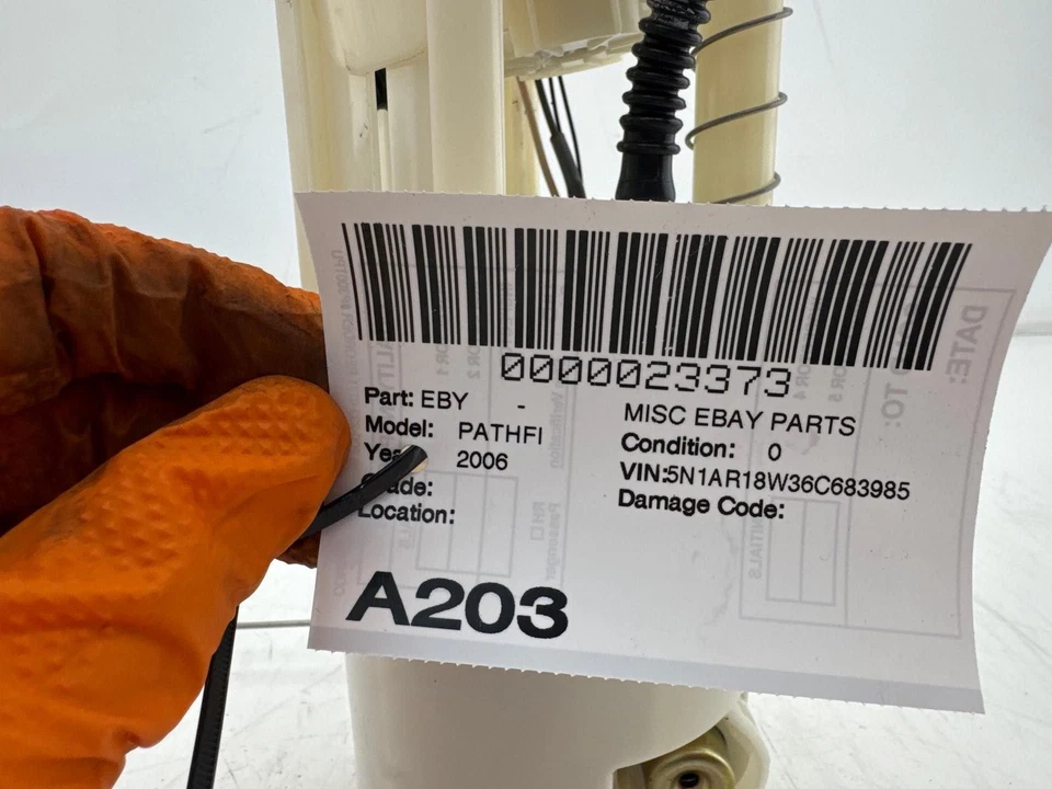 2005 -2012 Nissan Pathfinder 4.0L conjunto de bomba de combustível gasolina fabricante de equipamento original - Imagem 2 de 4