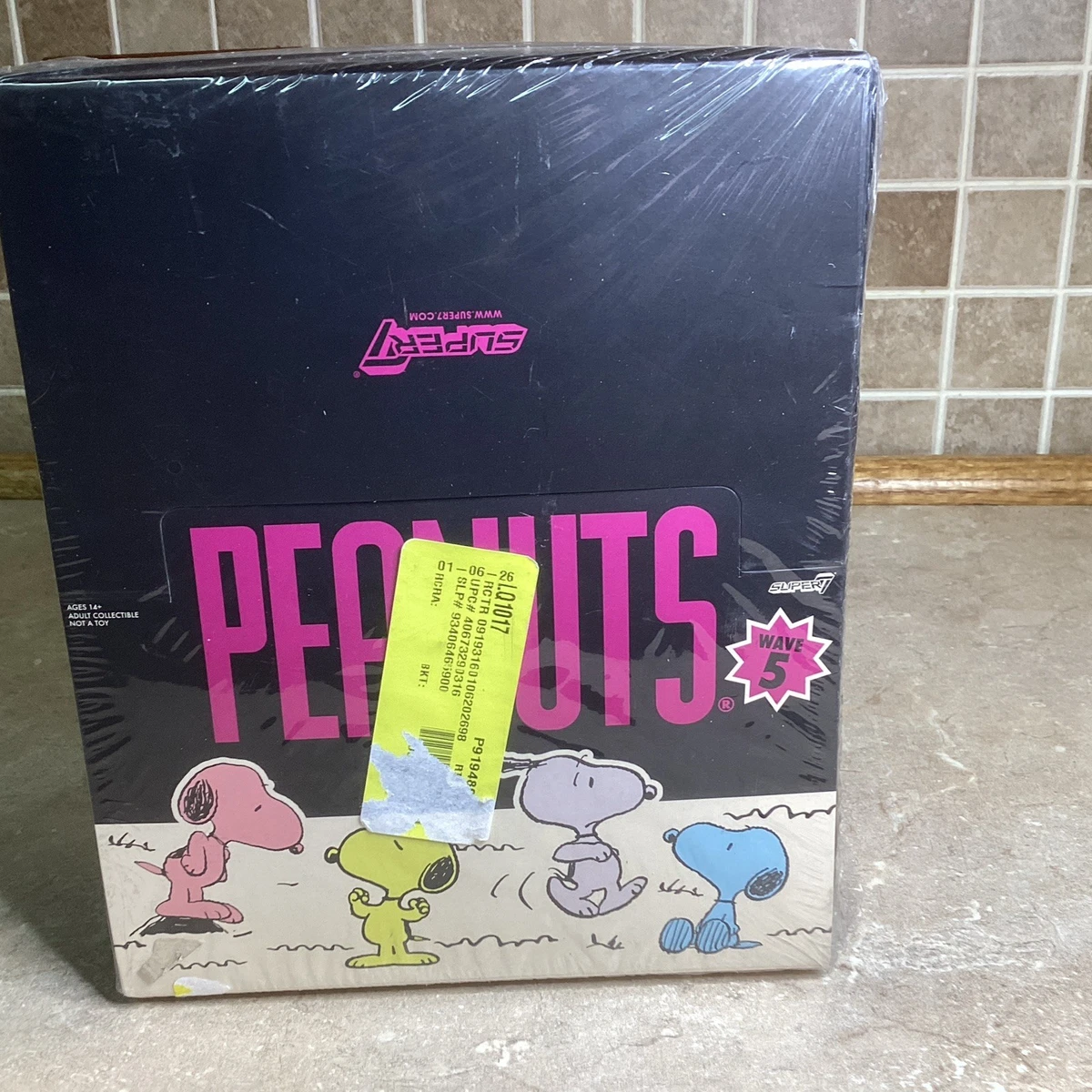 Super7 Reaction Snoopy Con Sombrero Peanuts Snoopy Figura en venta en
