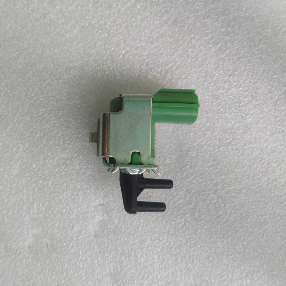 Aisin 45GY58W Vacuum Switching Valve Fits 1995-2004 Toyota Tacoma - Image 2 of 4