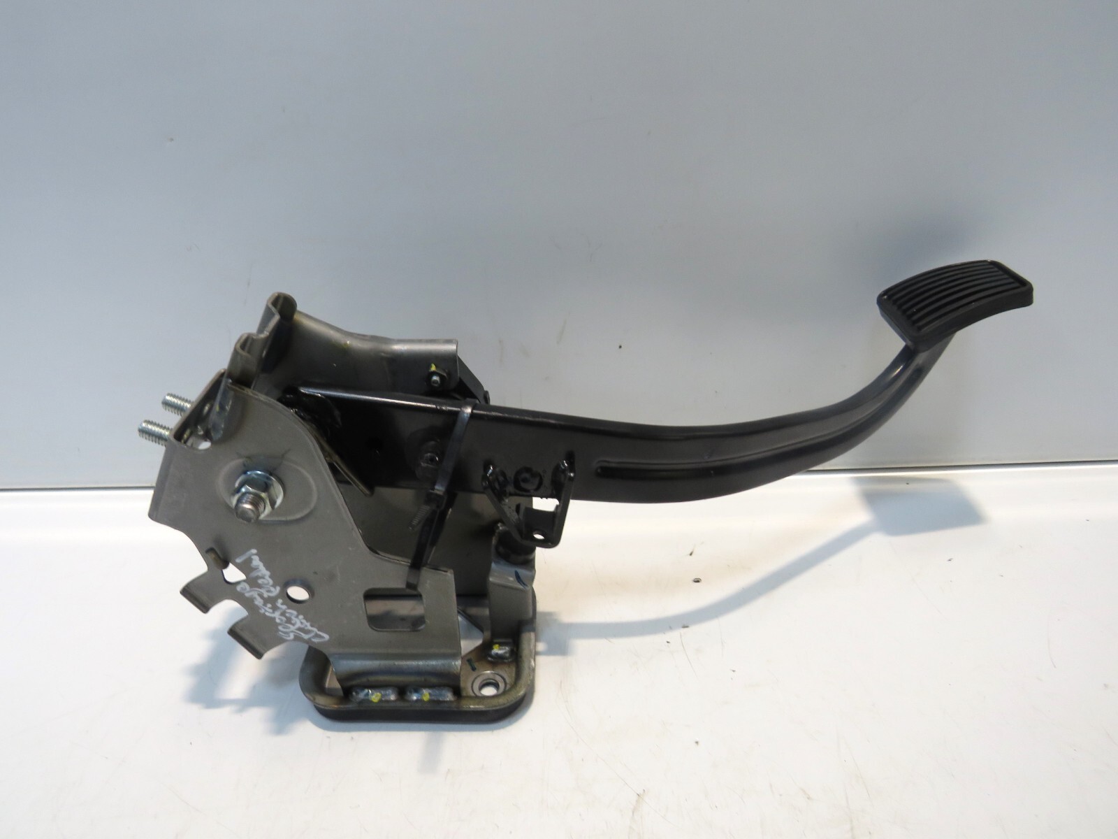 KIA SPORTAGE MK4 2016-18 CLUTCH PEDAL (1.6l 16v Petrol) 32802-D7700        Q9327