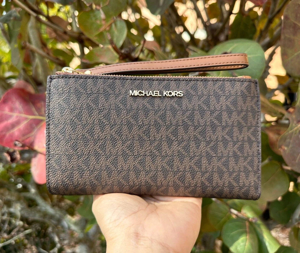 Michael Kors Jet Set Travel Large Double Zip Wallet Graphic Logo MK Brown  Black