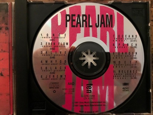 PEARL JAM - TEN CD - RARE KOREA Smooth Case Misprint 1891 - Foto 3 di 12