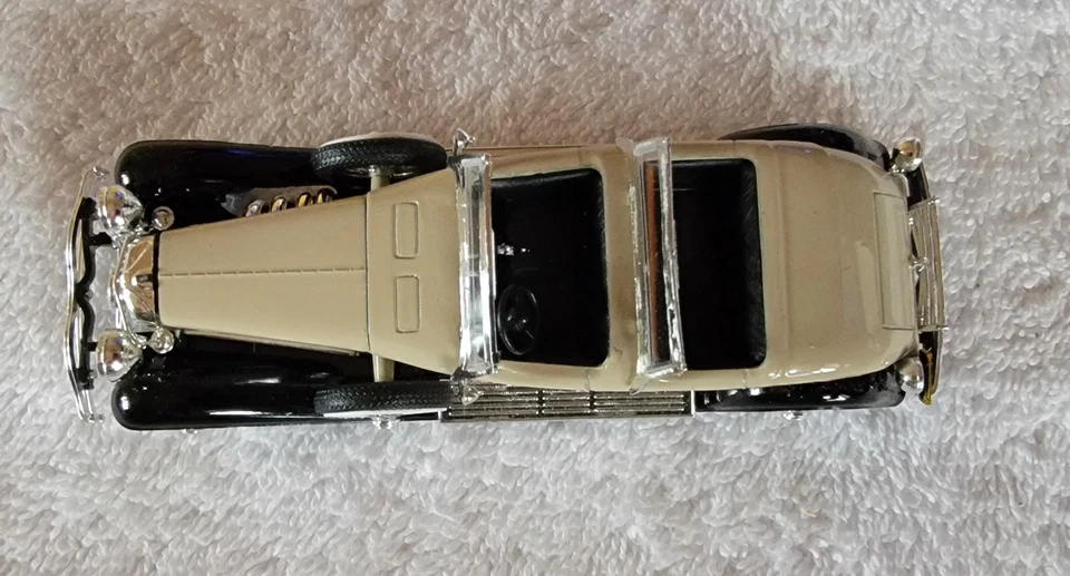 TORPEDO RÍO #46 1:43 DUESENBERG "SJ" PHAETON 1934 (SCOPERTA) Foto 4 de 4