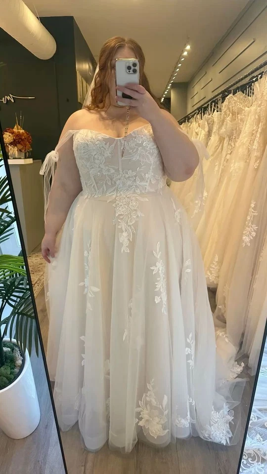 Champagne Plus Size Wedding Dresses Off Shoulder Sweetheart A Line Bridal Gowns - Image 2 of 4