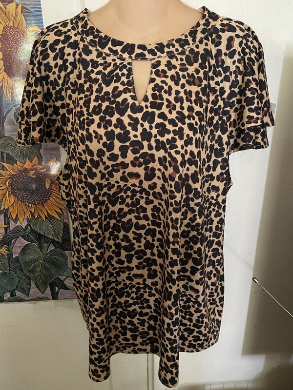 Cowgirl Hardware Top in Animal Print - Sz XL