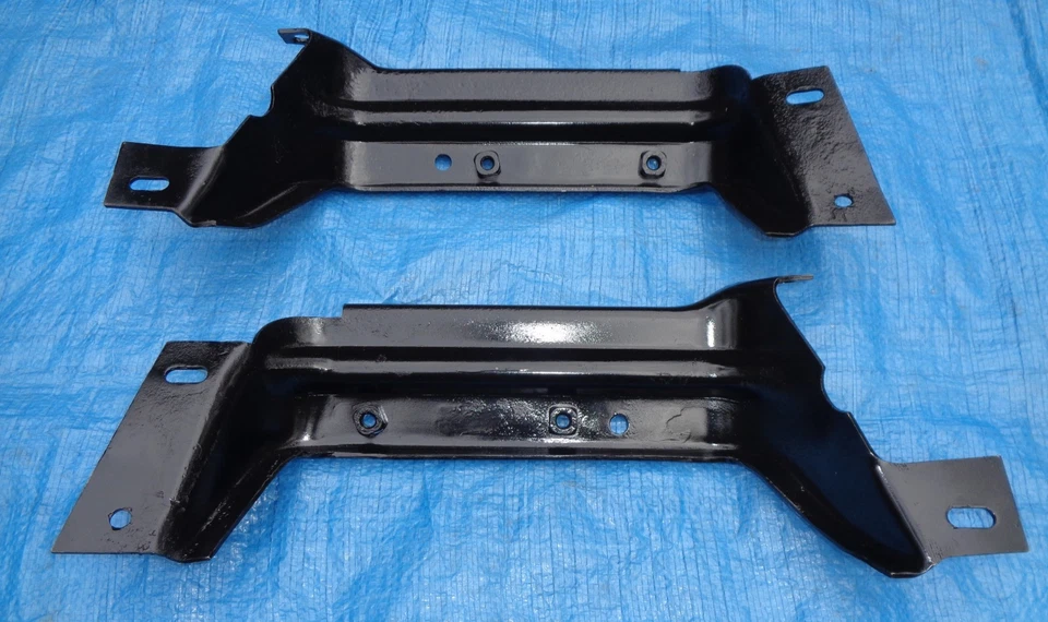 Parachoques trasero satélite Plymouth Road Runner GTX 1968-69 1 par GC rehecho Foto 4 de 4