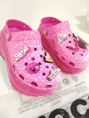Barbie x Crocs Mega Crush Clog - Edición Limitada Película