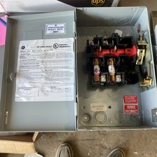 GE TG3221 General Duty Safety Switches Lot Of 2