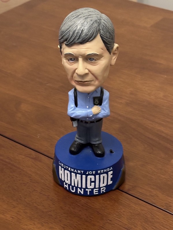 Joe Kenda - Homicide Hunter Bobblehead (WORKS) with Coasters