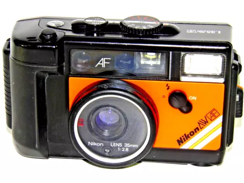 Nikon L35AW AF 2.8 35mm Lens Japan L35AF Underwater Camera Orange FILM TESTED 1A