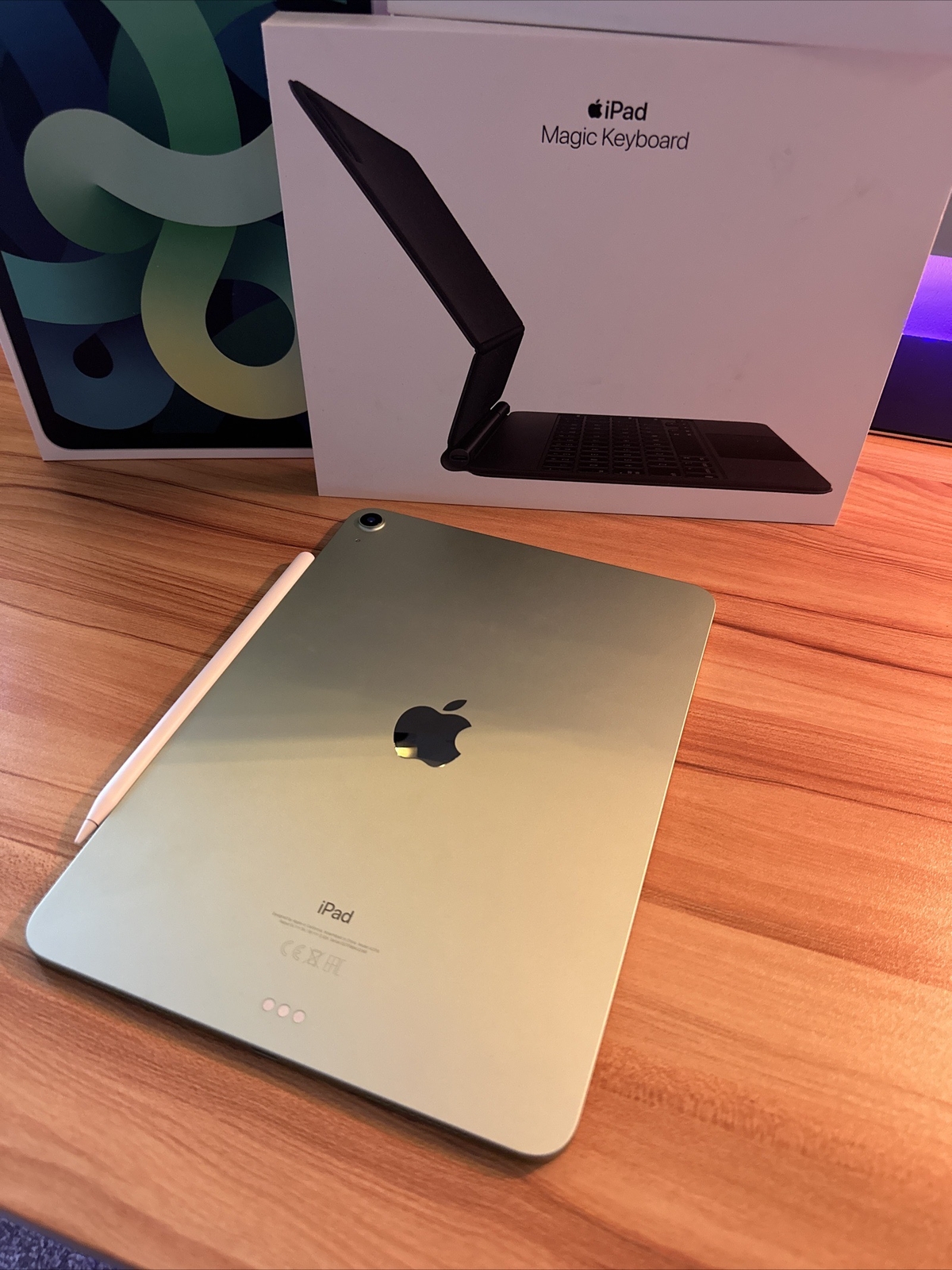 Apple iPad Air 4th Gen. 64GB, WiFi, 10.9 in Green + Apple