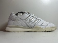 ADIDAS A.R. TRAINERS WHITE SIZE 10.5 UK