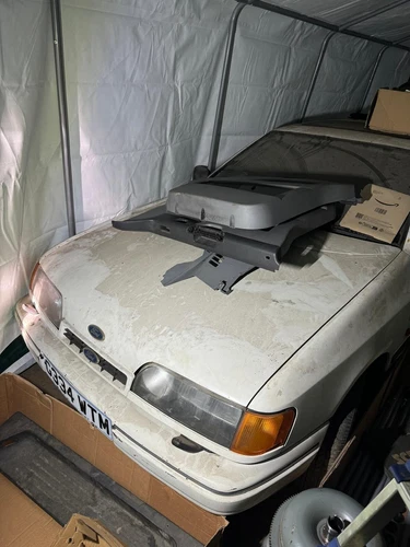 Barn Find Ford Granada 2.9i 4x4 Ghia classic cars - Picture 1 of 14