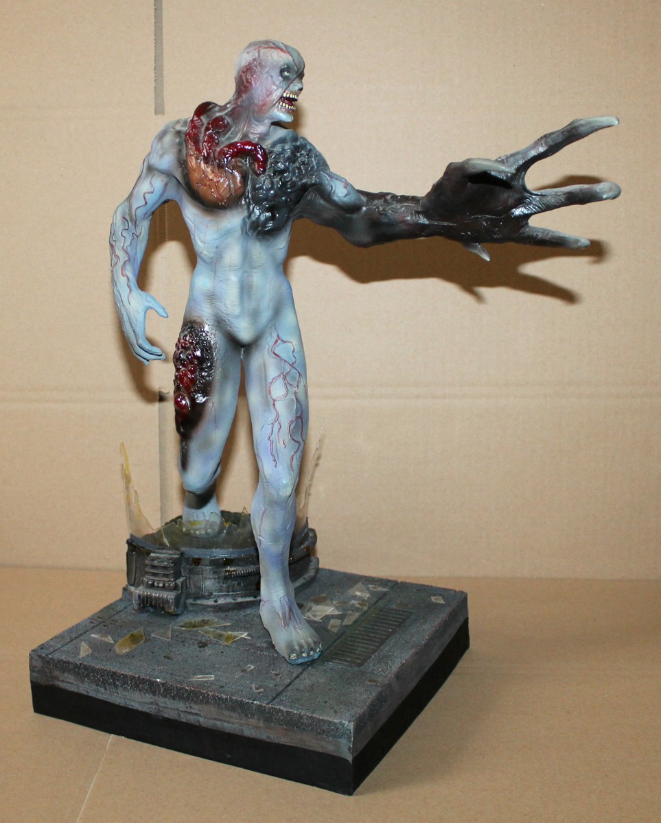 Resident Evil Biohazard Tyrant Resin Statue The Umbrella