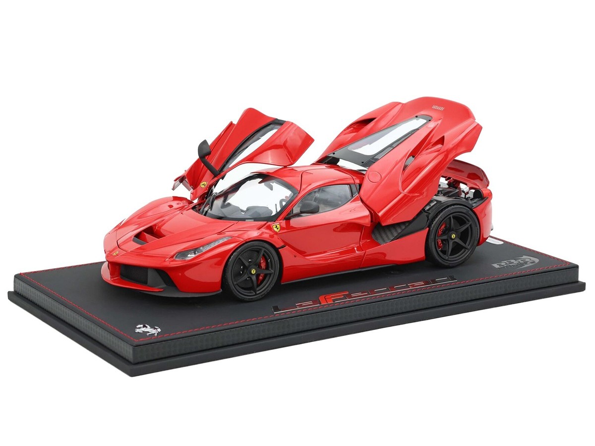 FERRARI LAFERRARI ROSSO CORSA RED W/DISPLAY CASE 1/18 DIECAST BY