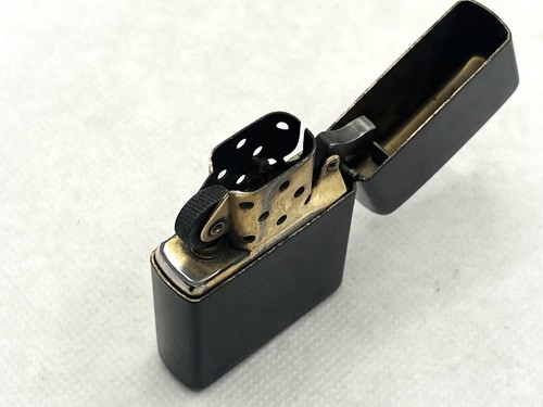 Auténtico encendedor de laca negro Honkin Makie Honkin Makie ZIPPO Limited 2006 - Imagen 8 de 9