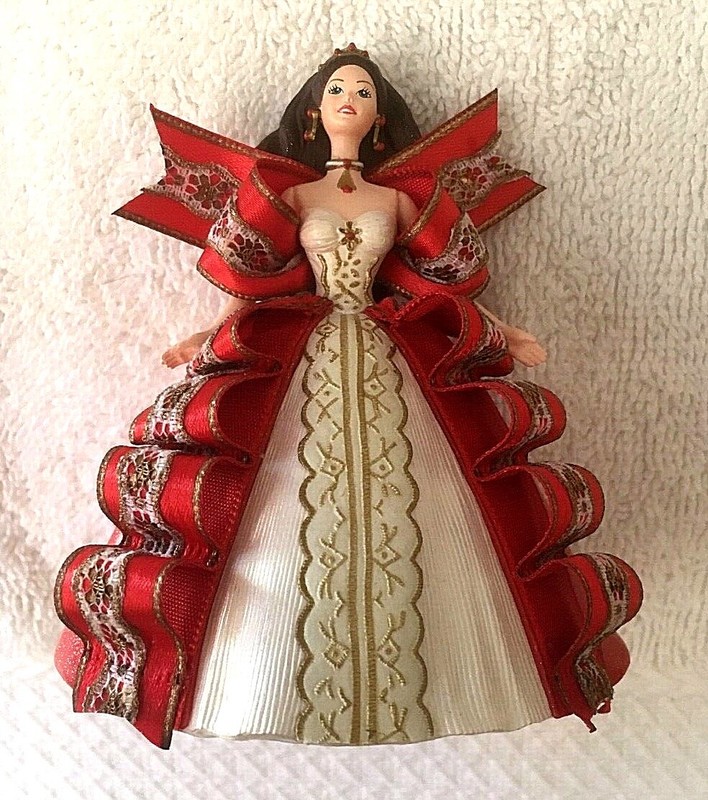 Hallmark Collectible Ornament-Holiday Barbie-#5 in Series-1997