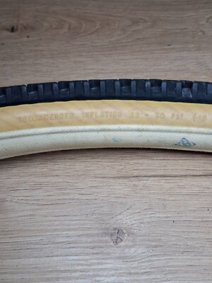 Paire De Jantes Wolber Profil 20 – 700C – 32 Trous – Pneus Tubulaires – NOS France