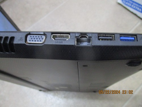 Asus Laptop Intel Celeron CPU B830 2GB RAM - Picture 10 of 14