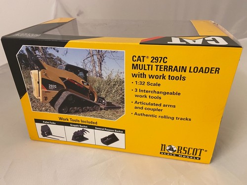 CAT 1:32 Scale. 297C Multi Terrain Loader. - Picture 2 of 3