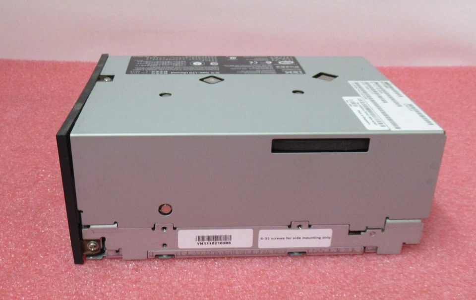 IBM 18P9047 18P8155 LTO2 Ultrium 200-400GB Internal SCSI LVD 68-pin Tape Drive - Image 3 of 4