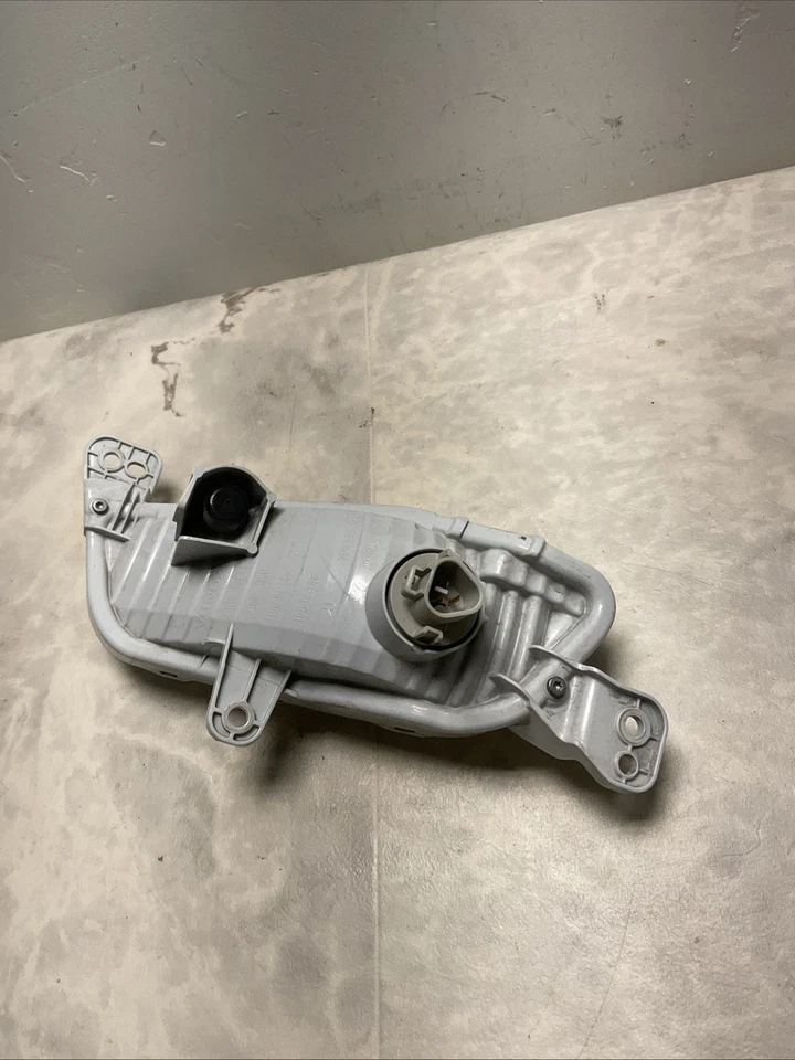 Luz de señal de giro para estacionamiento de pasajeros Honda Passport 2022-2024 33300-T6Z-A31 OEM Foto 3 de 4