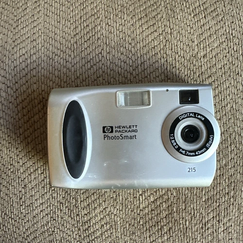 Hewlett Packard Photo Smart 215 Digital Camera Tested Very Good! 4MB Memory Card