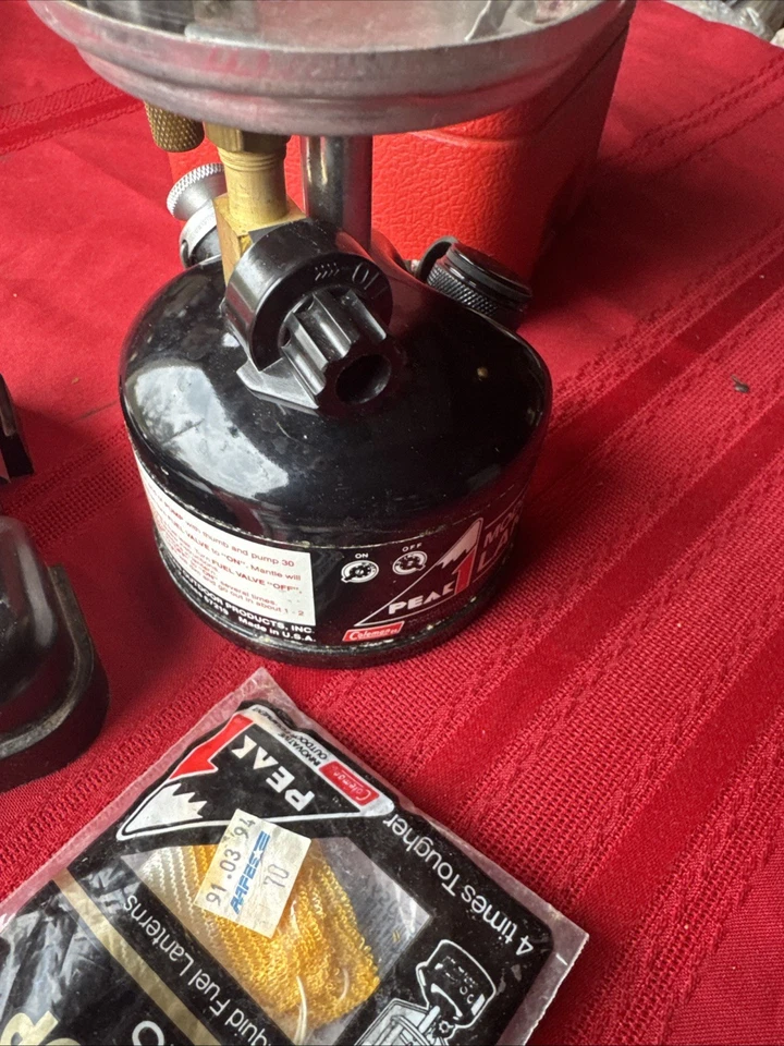 Coleman пик 1 фонарь модель 222B рюкзак черный чехол красный нуждается ручки - Изображение 2 из 4