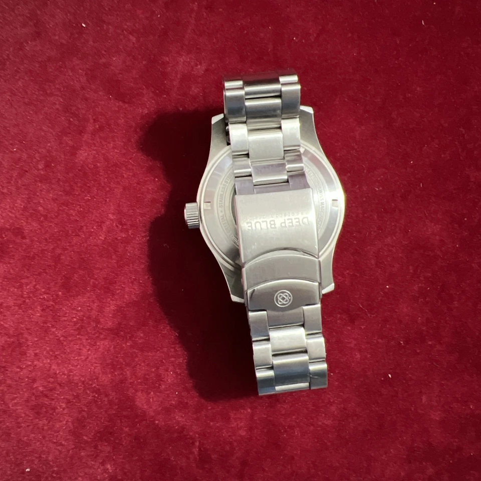 Relógio automático suíço Deep Blue Alpha Marine 500 mostrador branco laranja lume 41mm - Imagem 4 de 4