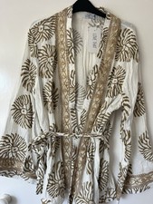 Kaftan Belted Top White And Gold Large