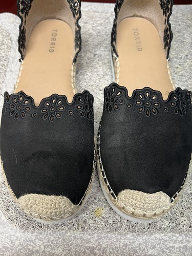 Torrid Shoes Flats Black Eyelets white bottom size 10 W - Picture 2 of 7