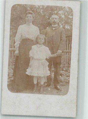 38079794 - 7144 Schkeuditz mother and father with daughter place according to stamp 1907