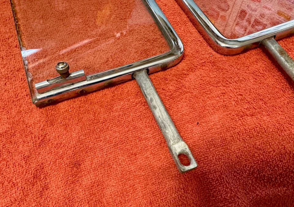 Chevrolet Bel Air 1955 1956 1957 OEM ventana de ventilación marco derecho e izquierdo y vidrio Foto 4 de 4