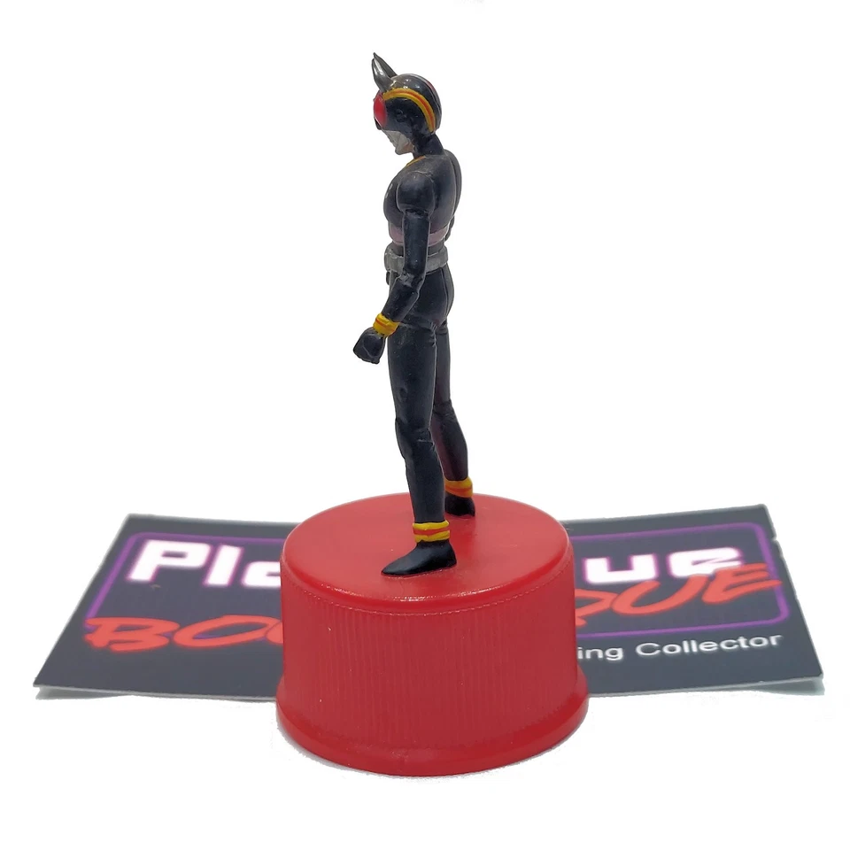 MINIFIGURA ENMASCARADA KAMEN RIDER NEGRA #11 TAPA BOTELLA COCA COLA 7 ELEVEN 711 Foto 3 de 4