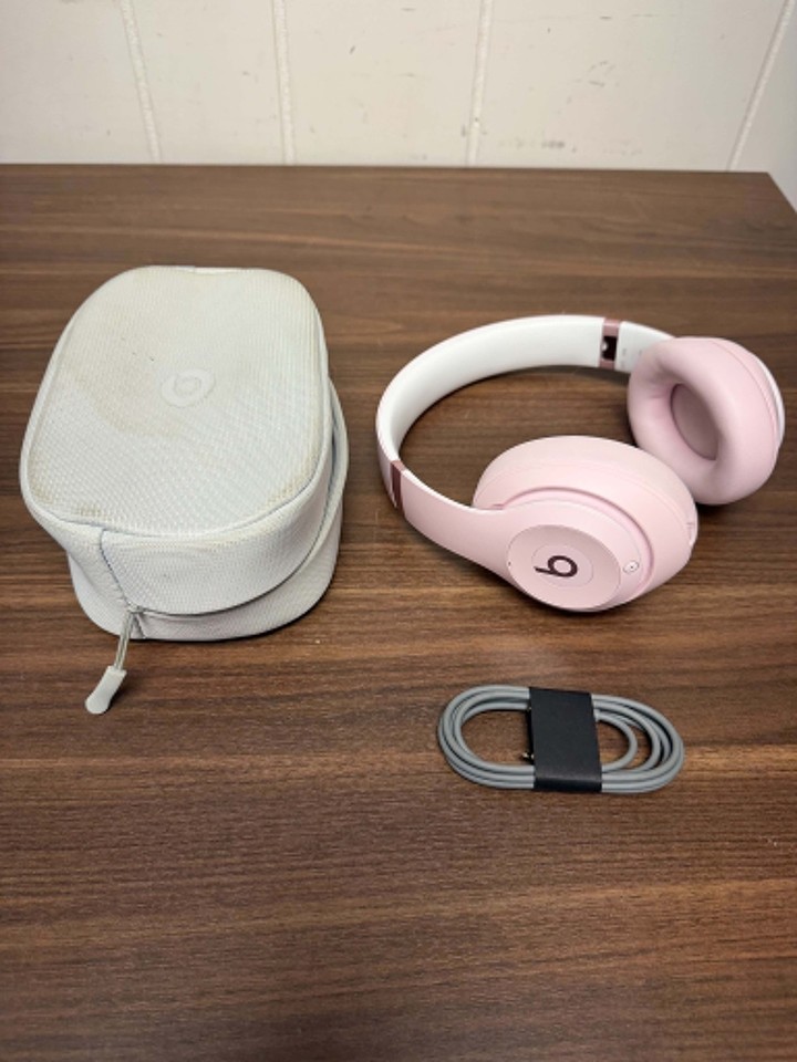 Beats Studio Pro - Cuffie over-the-ear wireless con cancellazione del rumore - Opaco 0E