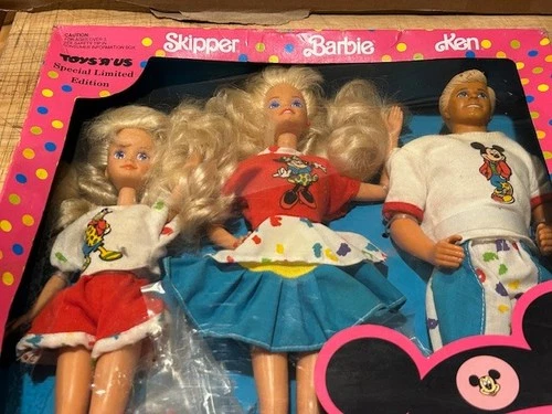Vintage Barbie & Friends Gift Set 1991 Disney Toys R Us Limited Edition