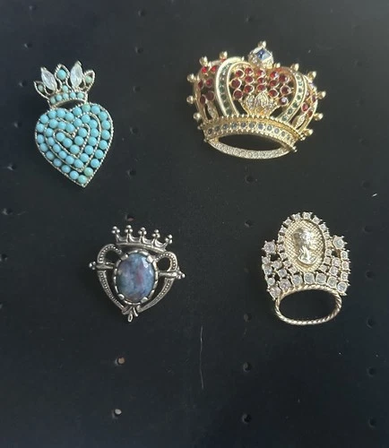 Lot Of 4 vintage-style crown heart brooch Estate Costume Jewelry Eyeglass Holder