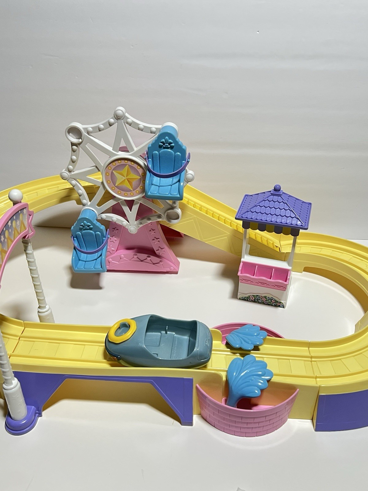 Barbie Kelly RollerCoaster Mattel 2001 Doll Playset Ferris Wheel All Around Home