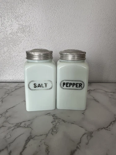 Vintage 1930s McKee Milk glass Salt And Pepper Shakers. Square. 4 1/2” Tall.