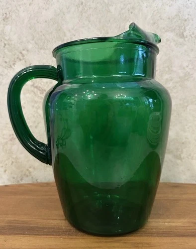 New ListingVintage Anchor Hocking Forest Green Lipped Pitcher - 8.5 Inches - EXC