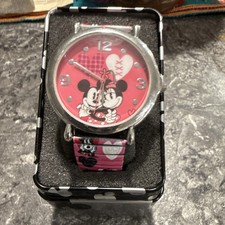 Disney Minnie Mouse Pink Quartz Wristwatch with Hearts, Original Box