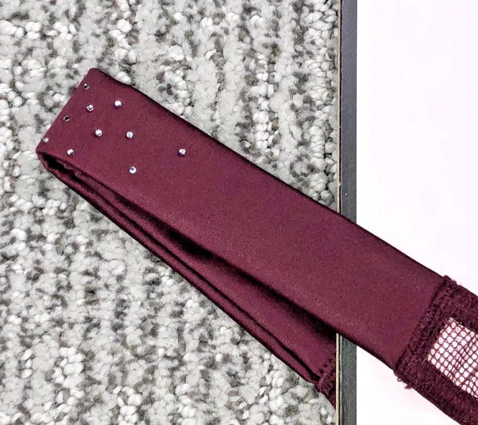 Victoria's Secret Sexy Nuevo con Etiquetas Grande Borgoña Encaje Disperso Brillo Correa Tanga Panty Foto 3 de 4