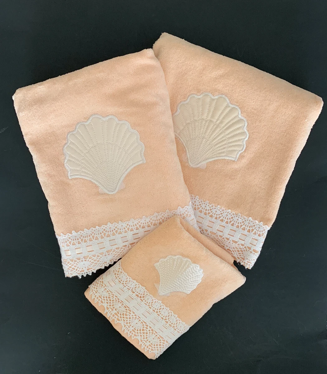 Vintage NEW Never Used AMES 2 Bath Towels 1 Hand Towel Peach w