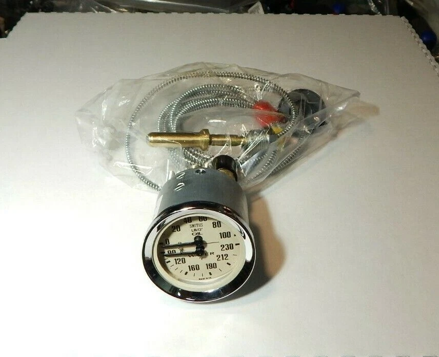 New Smiths Dual Water Oil Gauge Austin Healey 100-6 3000 Magnolia - Image 3 of 4